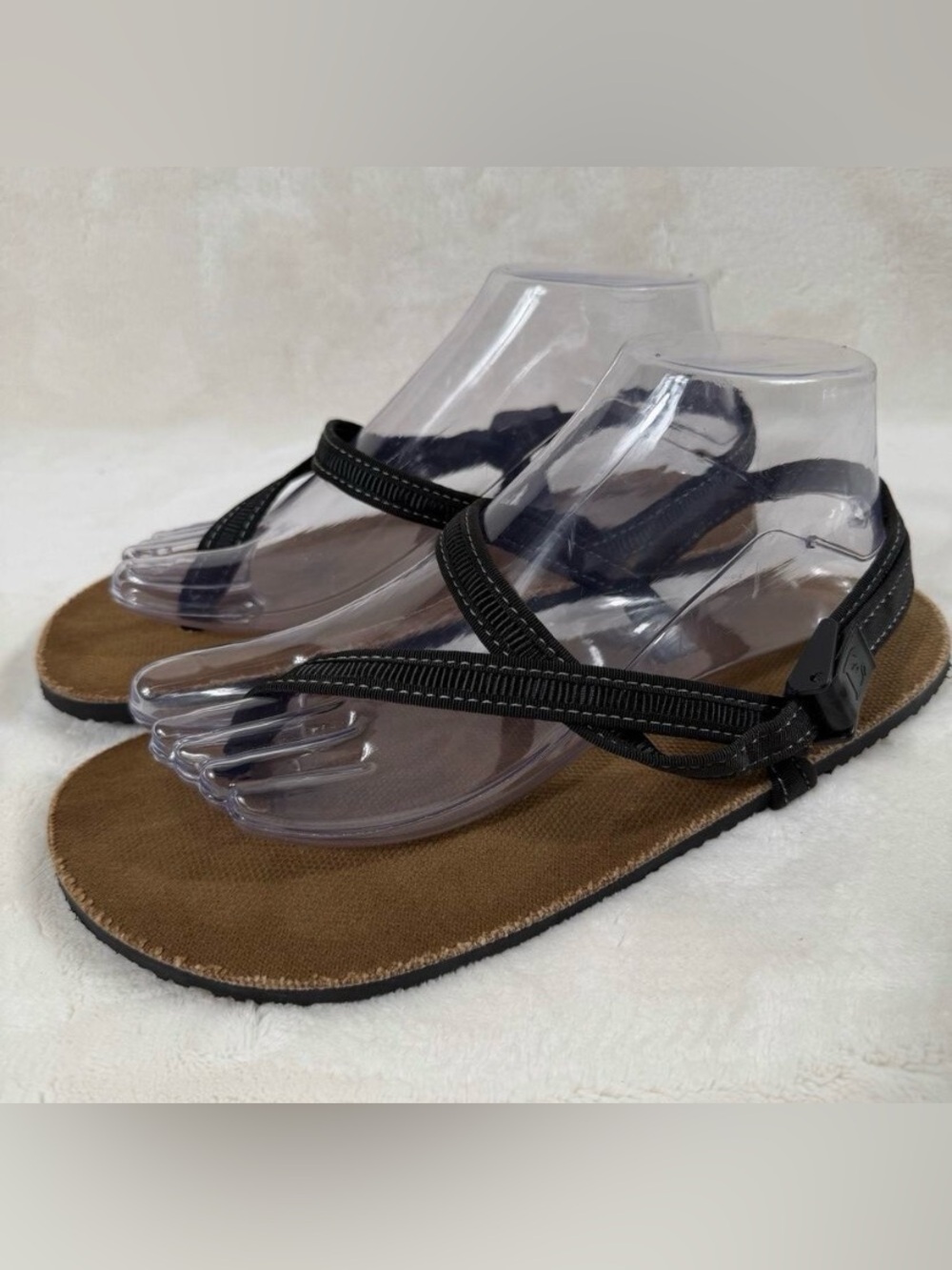 Earth Runners 🌎 Circadian Sandals
